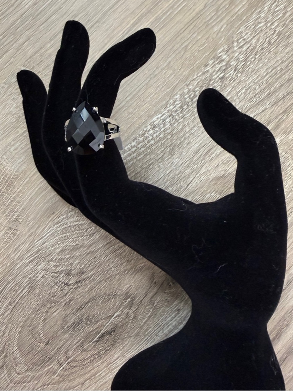 JTV Ring 10 carat Sterling Silver black spinel size 7 – new with tags